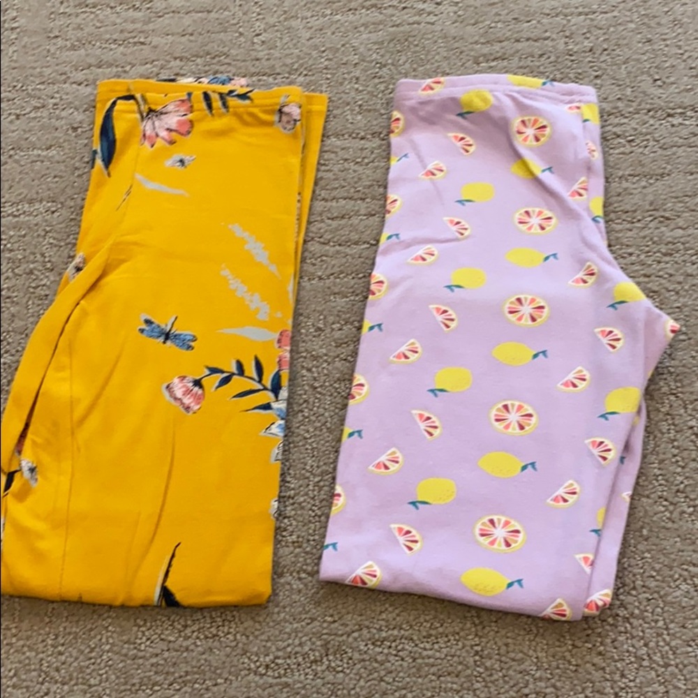 Old Navy stretchy leggings size medium kids.